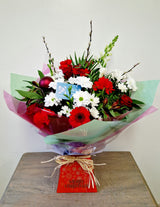 Christmas Traditional Bouquet - Click Flowers UK | Fresh Flower Bouquet Delivery in Spalding, Lincolnshire