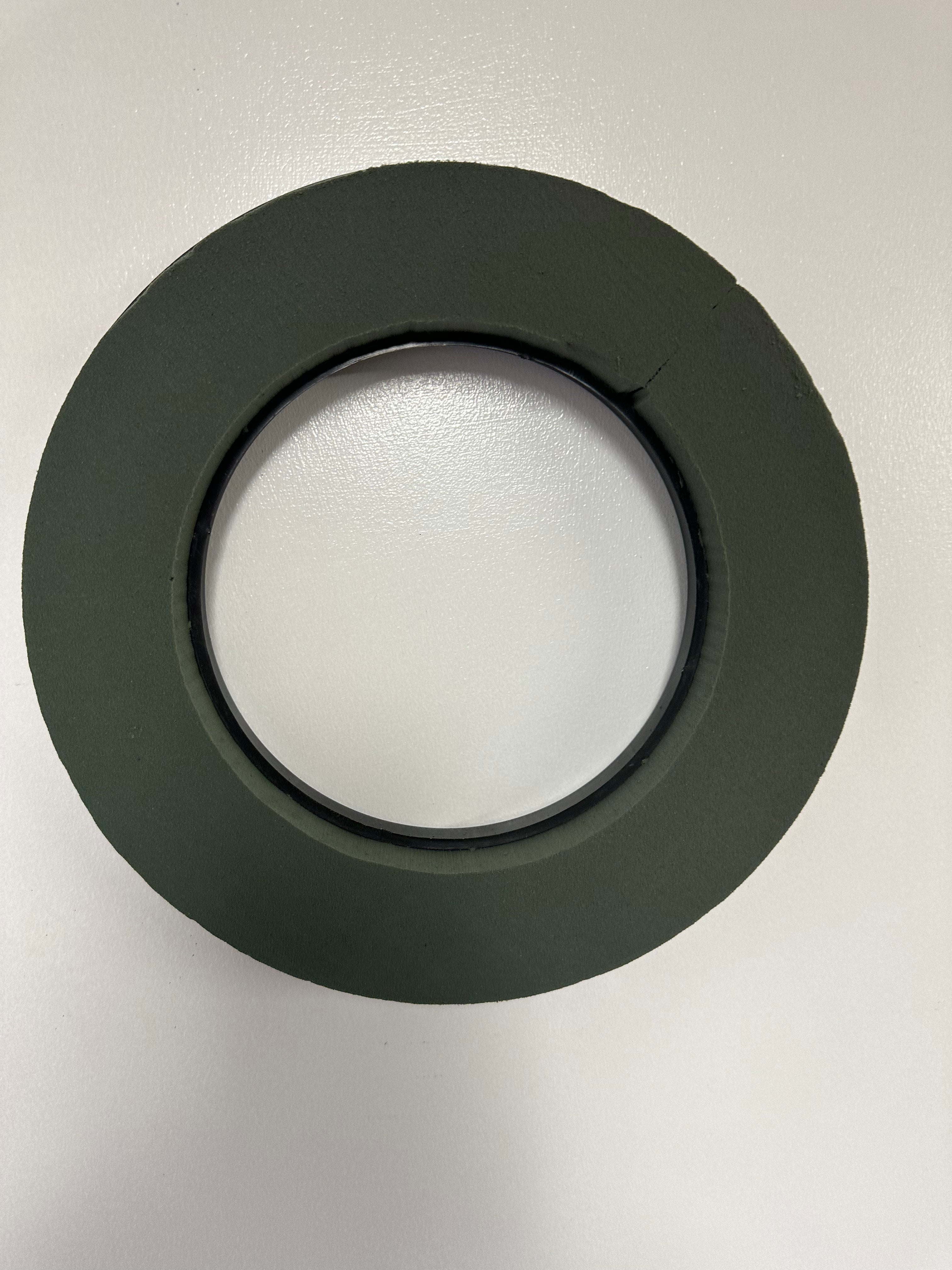 Oasis - Christmas Wreath - Nutcracker - Fresh - Click Flowers UK | Fresh Flower Bouquet Delivery in Spalding, Lincolnshire