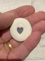 Sister Ceramic Pocket Token Pocket Hug and Card - Click Flowers UK | Fresh Flower Bouquet Delivery in Spalding, Lincolnshire