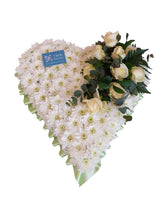 Traditional Heart - Click Flowers UK | Fresh Flower Bouquet Delivery in Spalding, Lincolnshire